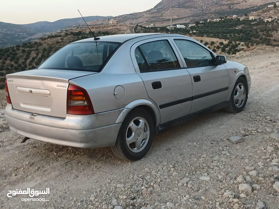 اوبل استرا 2003