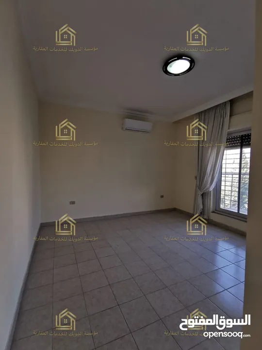 شقة فارغة - دير غبار - 4نوم - 280م - مطلة - قريبة من الخدمات العامة