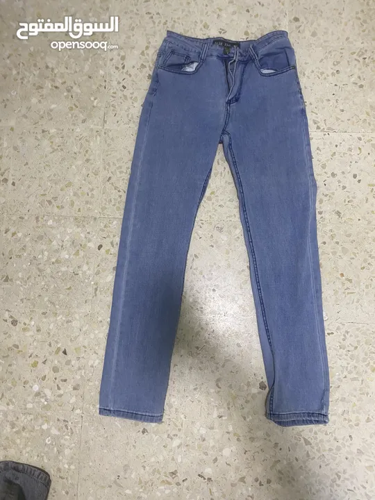 Thrifted Jeans for 5 jod   Size 29-30 جينز للبيع ب 5 دنانير قابل للتفاوض