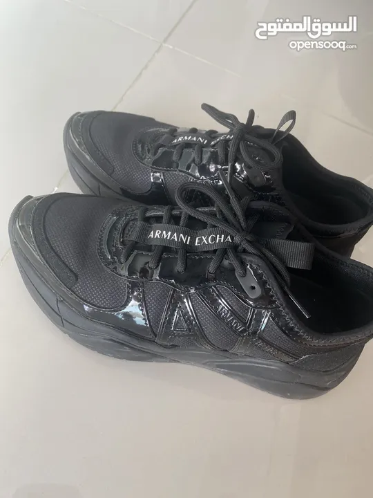 Armani exchanged shoes