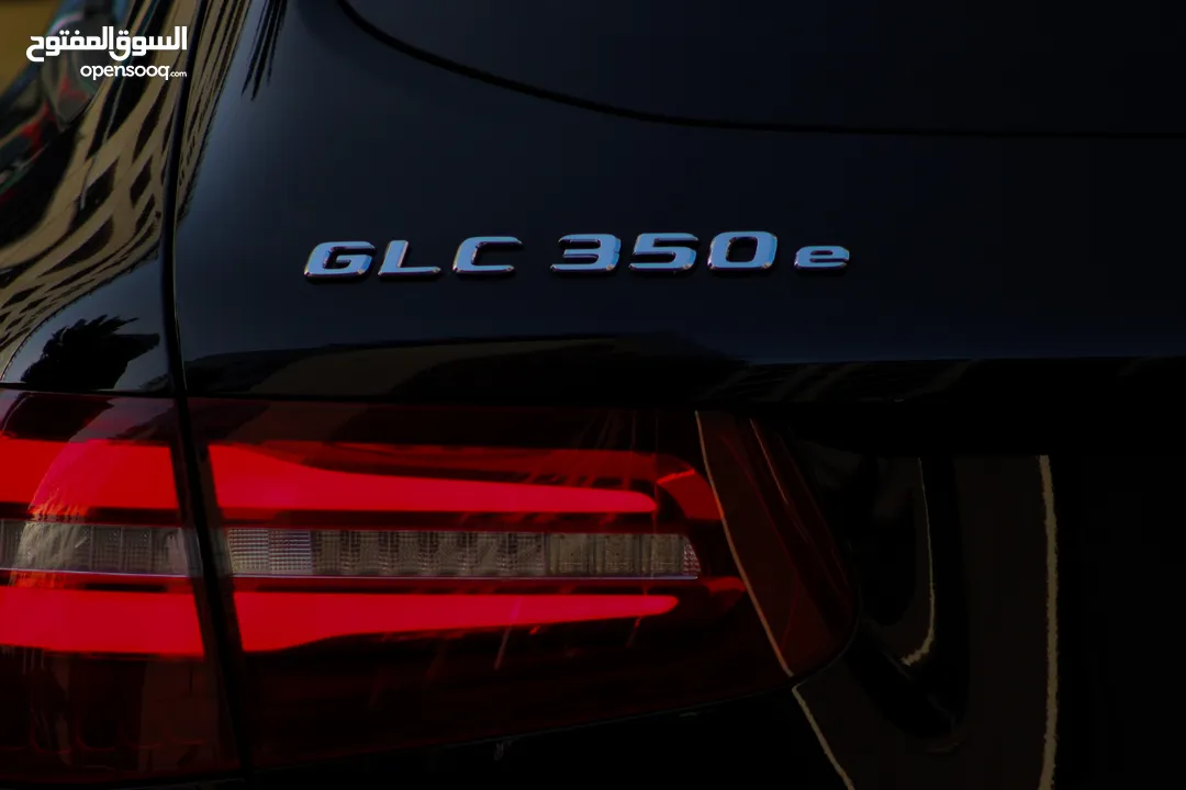 Mercedes Benz GLC350e    2019  Model   Hybrid PlugIn  السيارة فحص كامل  كلين تايتل