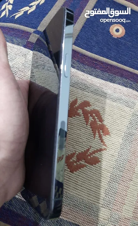 13 برو ماكس للبيع او  للبدل ع 15 برو ماكس ومع زياده