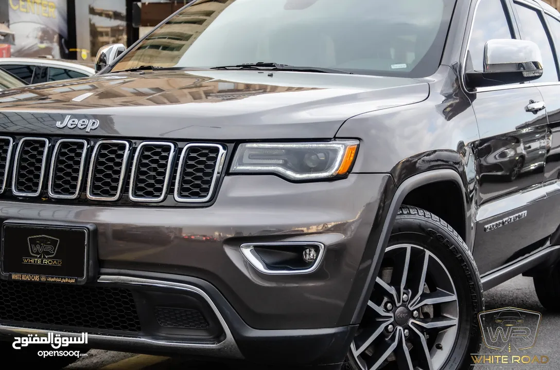 Jeep Grand Cherokee Limited 2019   السيارة مميزة جدا و قطعت مسافة 60,000 ميل فقط