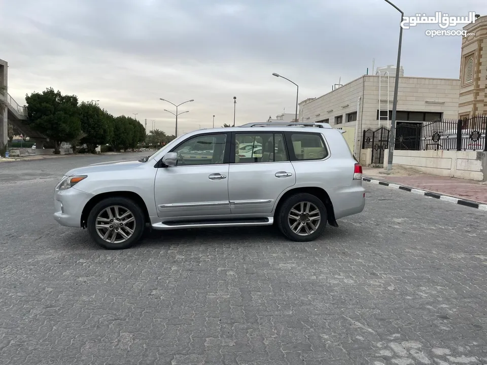 2014جيب لكزس LX570