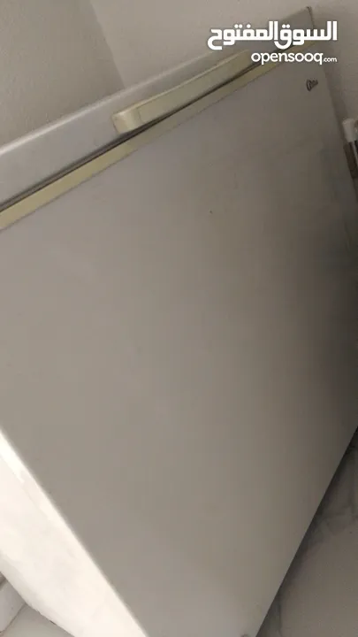 فريزر بطح للبيع شغاله وضعها ممتاز الحمدلله