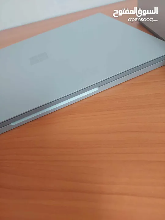 Laptop Microsoft surface book 2  with special colours