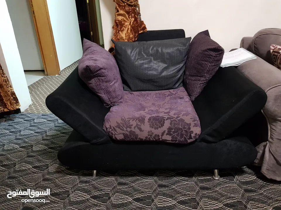 FULL SOFA SET IN BEST CONDITION