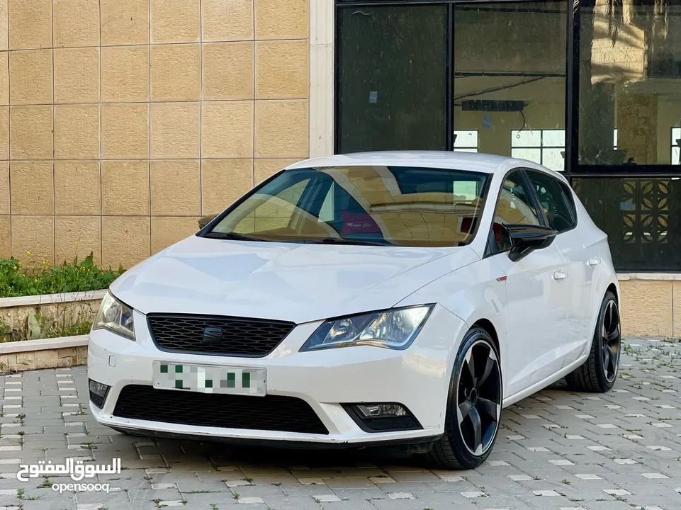 سيات ليون ترخيص 2015 اتوماتيك فحص نخب النخب دهان قطعتين نظاف سعر حرق على الكاش 65000 شيقل
