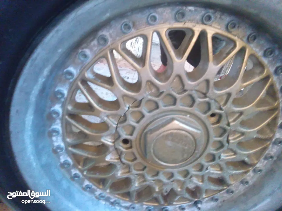 جنط  bbs  الماني اصلي .15 بحالة جيدة جدا . 5 براغي محير .... مع كوشوك نظيف