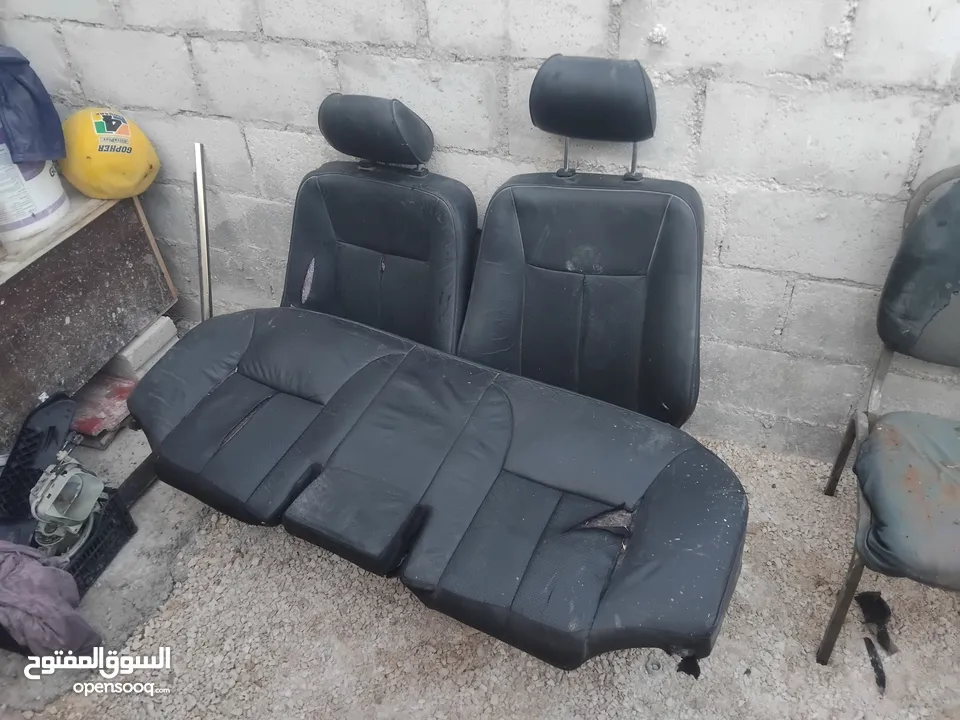 غرفة مارسيدس97 كراسي وبطانات ابواب