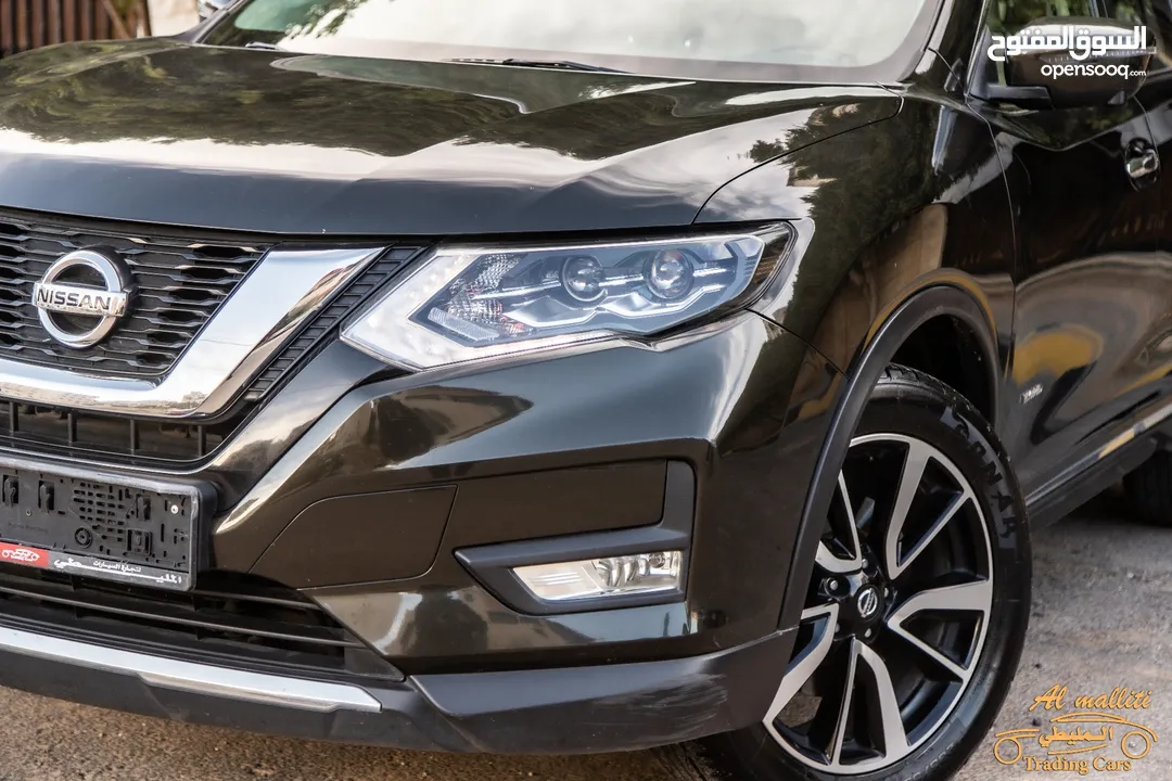 Nissan X-trail Hybrid 2019  السيارات وارد الشركة