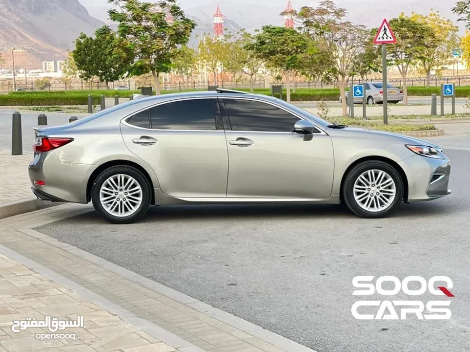 ES350 بحادث بسيط جدا