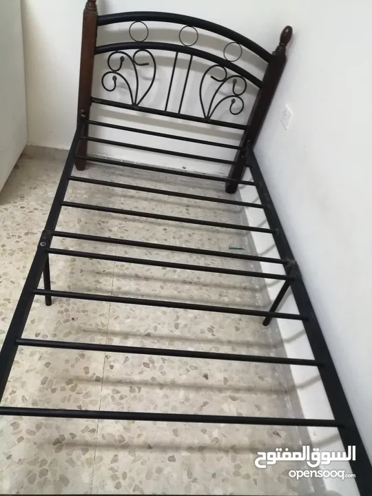 تخت طابقين +تخت مفرد