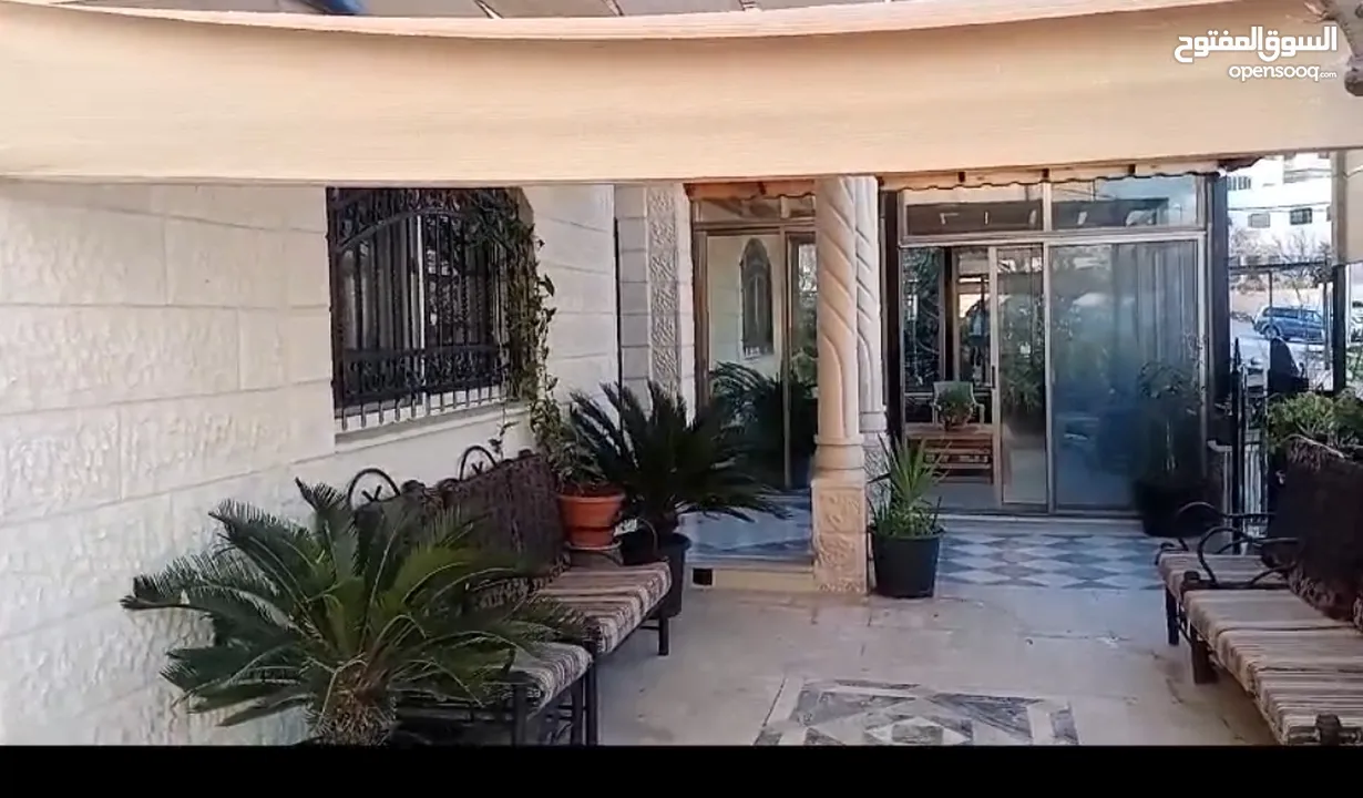 منزل مستقل للبيع السلط الصافح بجانب مسجد حفصه ومدرسة آمنه بنت وهب