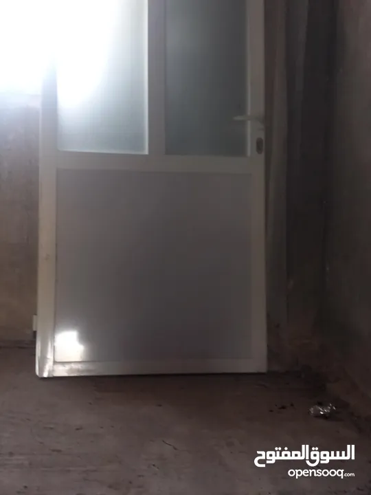 باب المنيوم للبيع