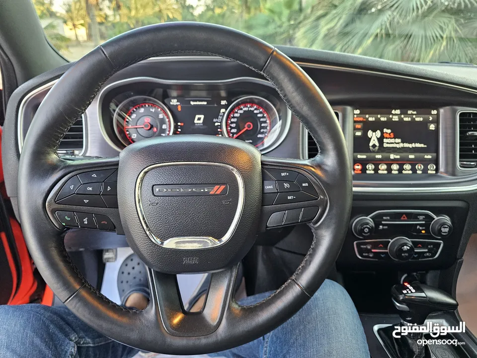 2018 Dodge Charger Sxt plus v6