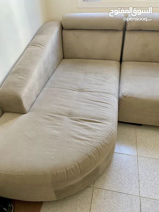 Very comfortable 5 seater sofa available for sale in Azaiba