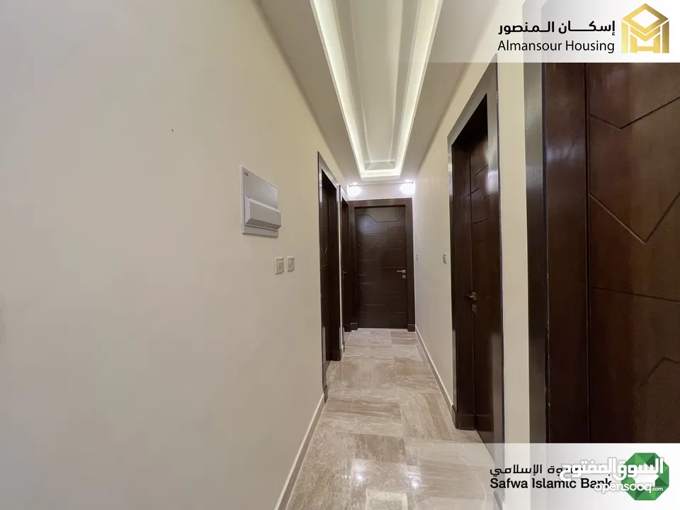 شقة شبه ارضية 175م2 فاخرة للبيع في طريق المطار/ مشروع لومينوس 1 ( إسكان المنصور )