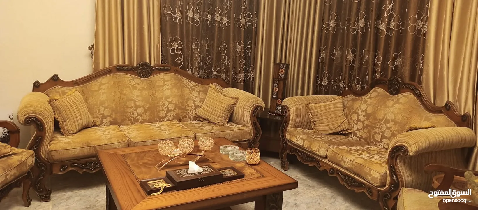 طقم كنب بحالة ممتازة مصري دمياطي حفر