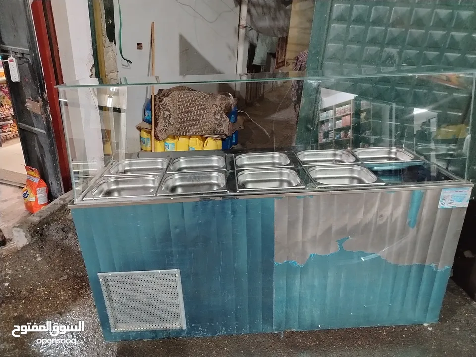 ثلاجة عرض مستعمل