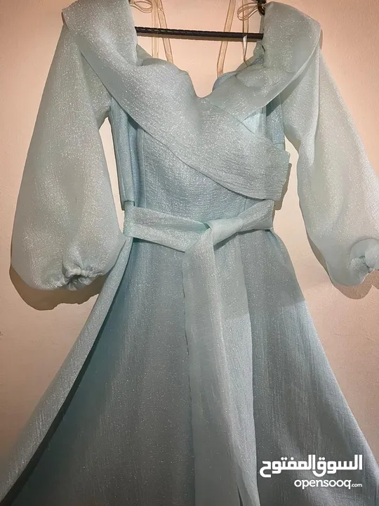 فستان حفلات جميل وفخم بسيط ومناسب لجميع انواع الحفلات