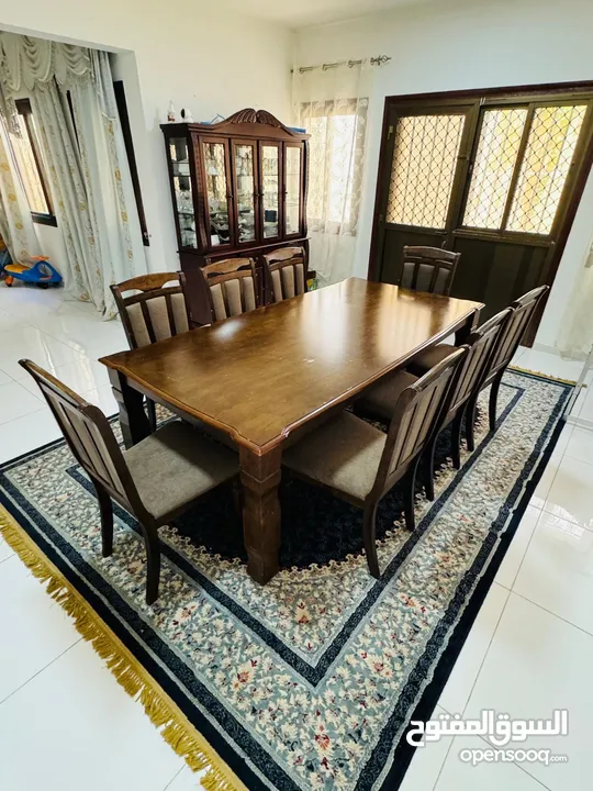 8 seater dinning table for sale
