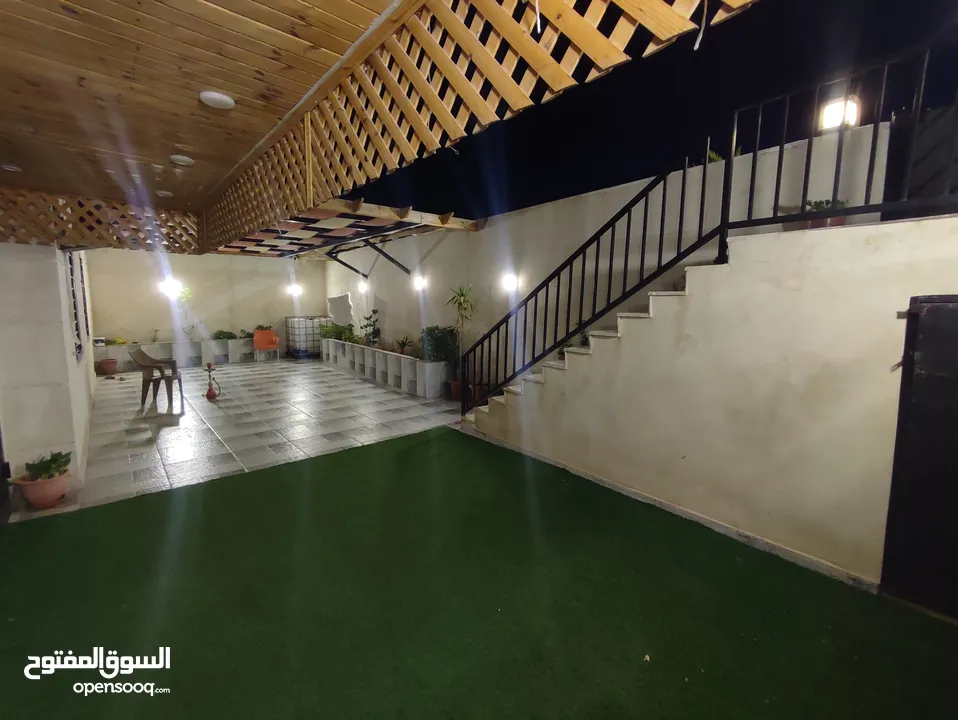 شقة طابق تسوية بناء حديث للبيع