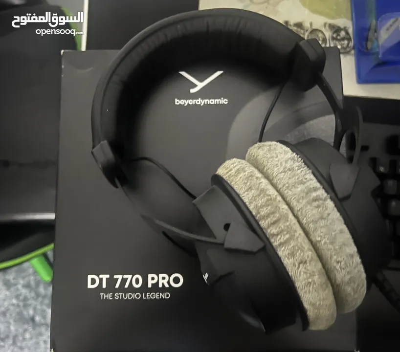سماعة شبه جديدة Beyerdynamic dt 770 pro  بيرداينامك 80ohm