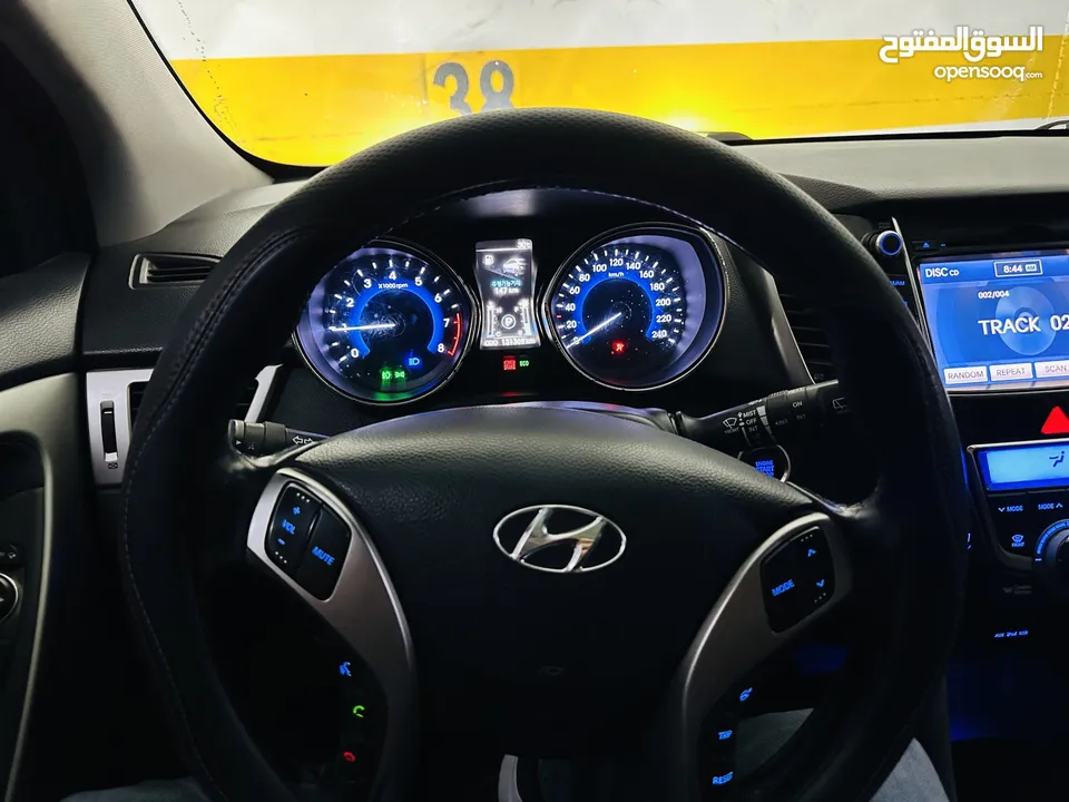 هونداي i30 2013 فل الفل مش ناقصها اشي بالصلاه على النبي السيارة جديده ولعبه