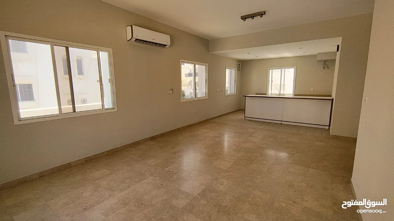 luxurious single bedroom apartment for rent in Madinat Qaboos near Philipno school