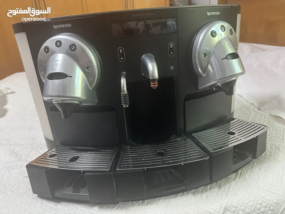 ماكينة تحضير قهوه Nespresso