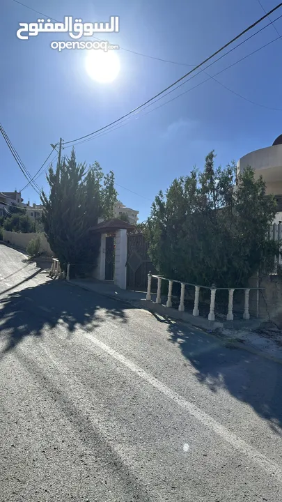 منزل طابقين للبيع