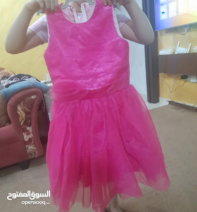 فستان بناتي من دبي