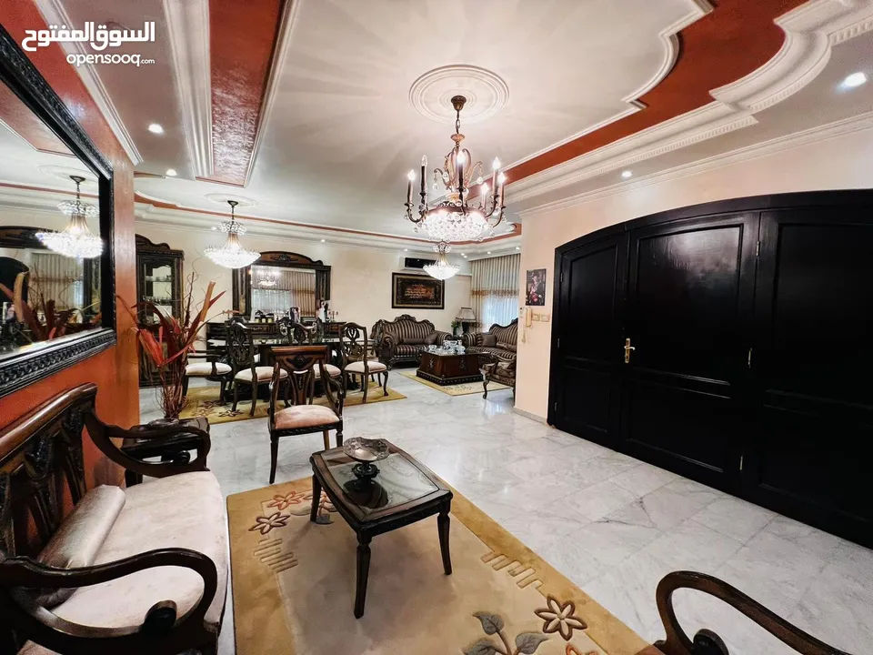 شقة أرضية للبيع في دير غبار ref : 14240