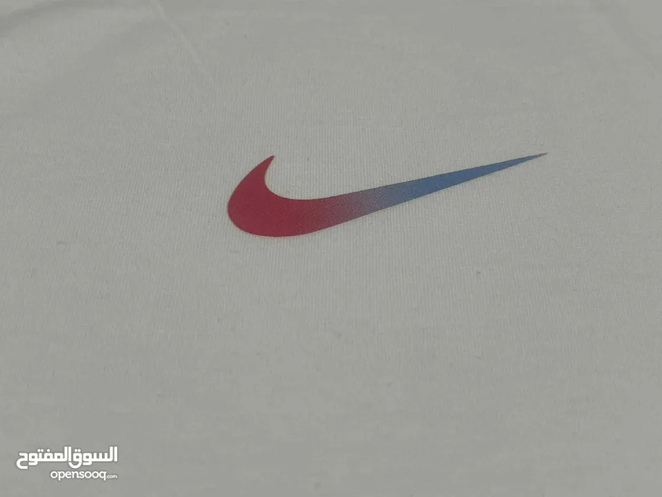تيشيرتات جميله جدا و مطلوبه في السوق الأصحاب المتاجر و البيع اونلاين بسعر الجمله لا تفوت الفرصه