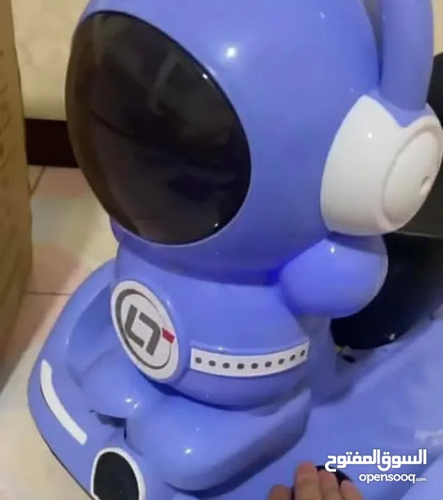عربة رجل الفضاء الكهربائيةمتوفرة ب 3 الوان: زهري. ابيض. ازرق  التحكم ذاتي + جهاز تحكم عن بعد