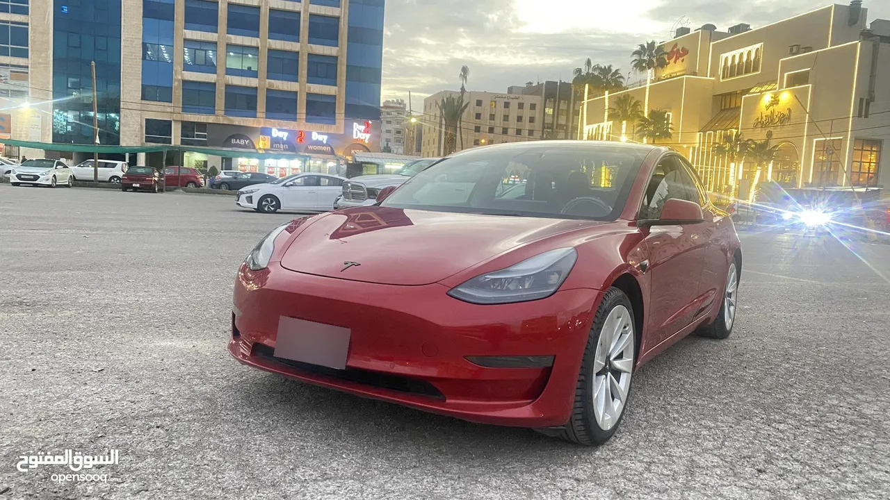 Tesla model 3 2022 standard plus/7 جيد / اتوسكور A/ عداد قليل كاش وبالاقساط