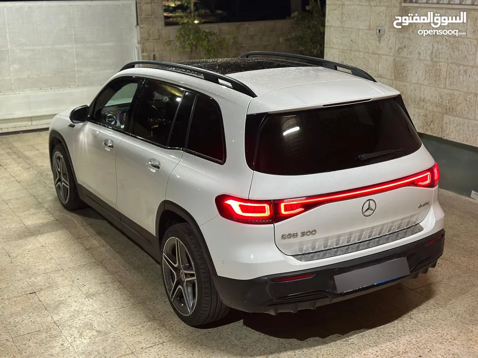مرسيدس EQB 300 ألماني اصلي 4MATIC