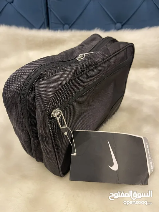 حقيبه نوع Nike جديده وارد أمريكي