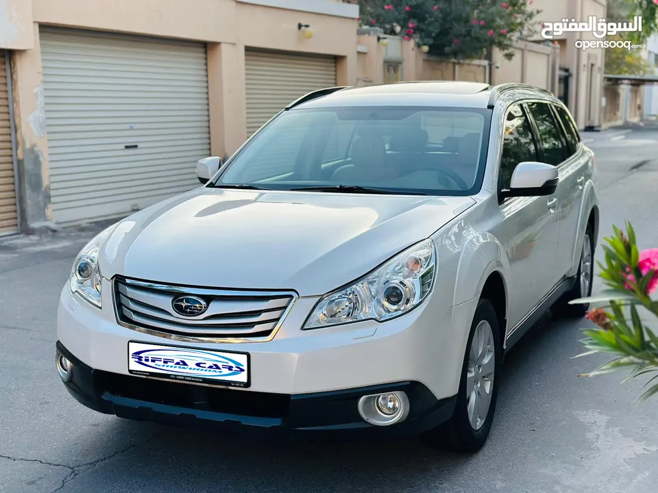 SUBARU OUTBACK 2012 MODEL FULL OPTION WITH SUNROOF CALL OR WHATSAPP ON  ,