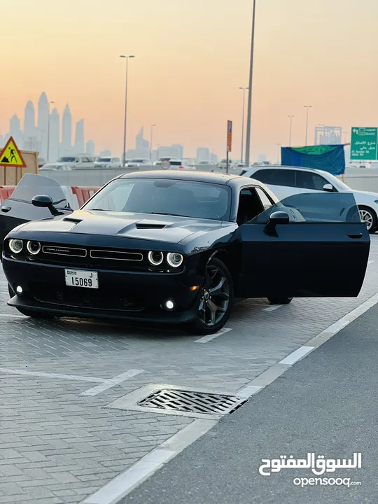 Dodge challenger 2018 full