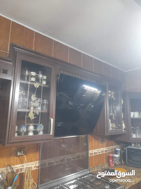 شقة ارضيه للبيع .. الاردن الزرقاء حبل طارق