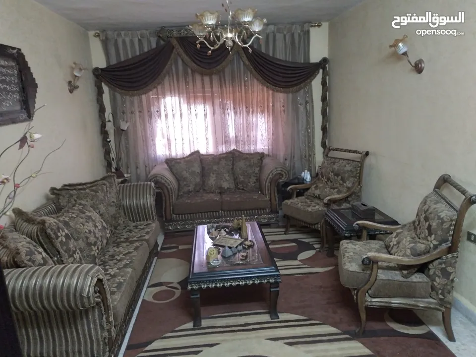 عفش مستعمل بحاله جيده