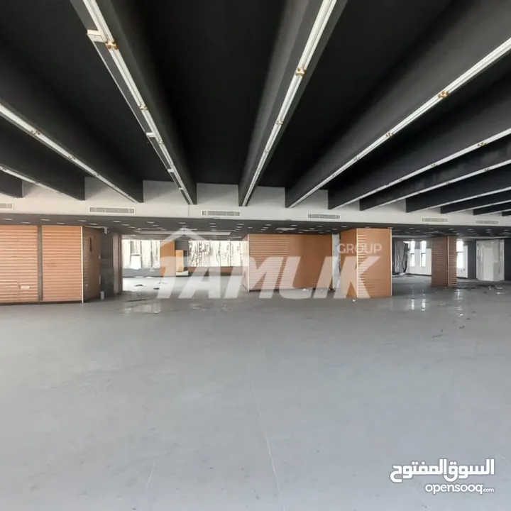 Brilliant Commercial Showroom for Rent in Al Azaiba  REF 253YB
