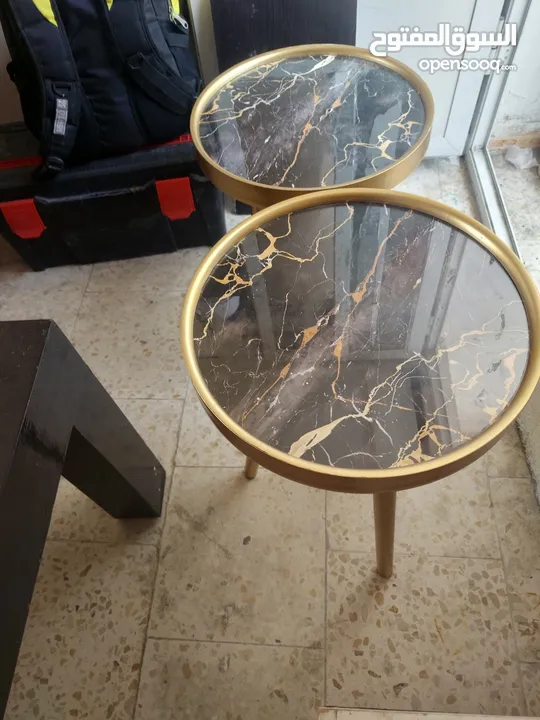 طربيزات للبيع المستعجل استعمال خفيف