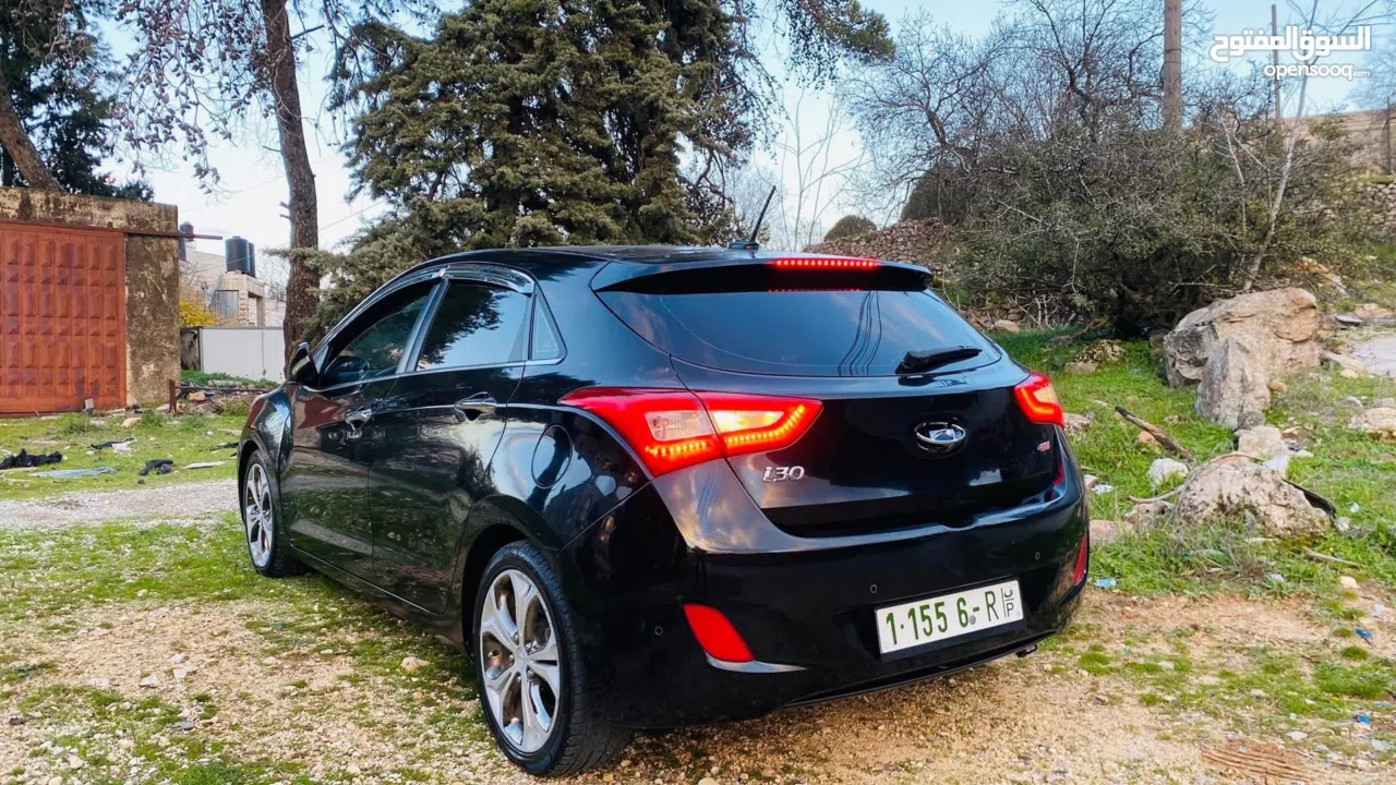 هونداي i30  فل فل اضافات بضاعة نخب نخب النخب بالكراتين الله يبارك لصاحب النصيب