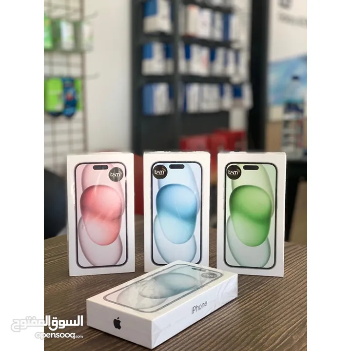 iPhone 15 (128GB/256GB) جديد  كفالة شرق اوسط لمدة عام من تاريخ الشراء الجهاز  يوجد بكج اصلي