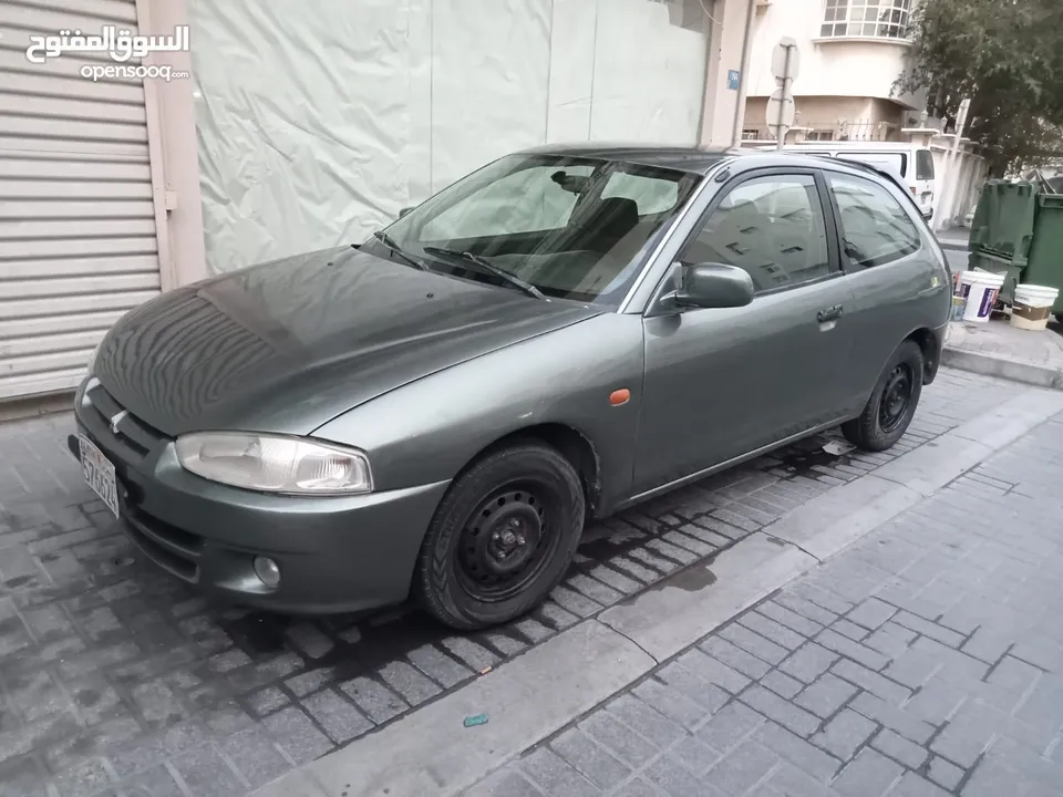 ميتسوبيشي كولت 2003 المكينه فيول 1.6  Mitsubishi colt 2003 fuel injector