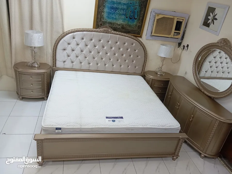 good condition King size bed  set available for sell
