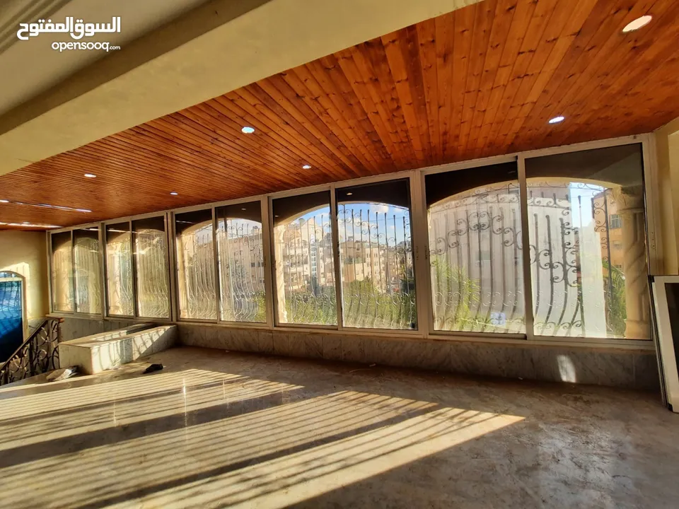 عالم المستعمل  تسليم ابواب و شبابيك على المقاسات